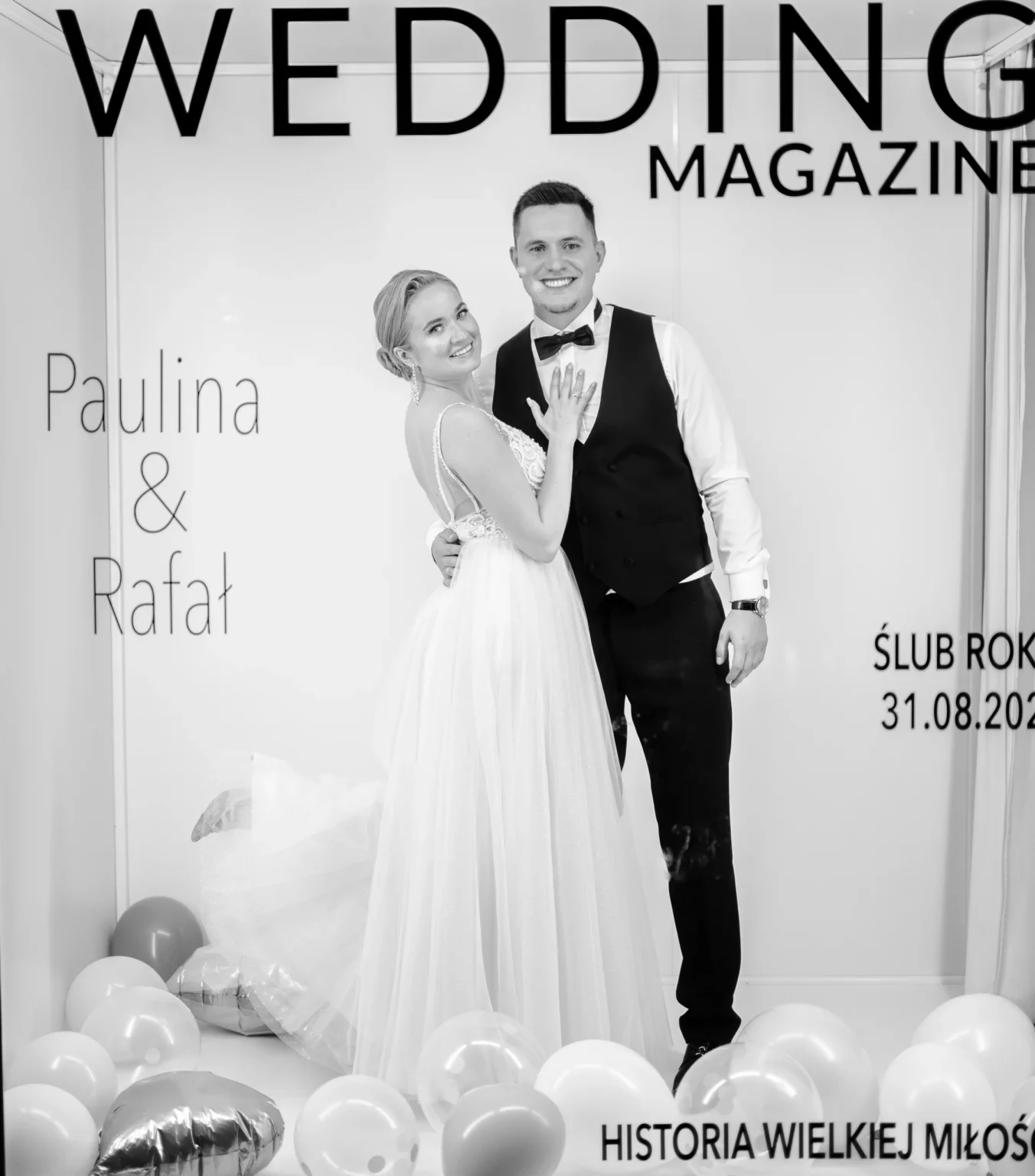 Paulina i Rafał — czarno-biały portret na tle weselnej gazety.