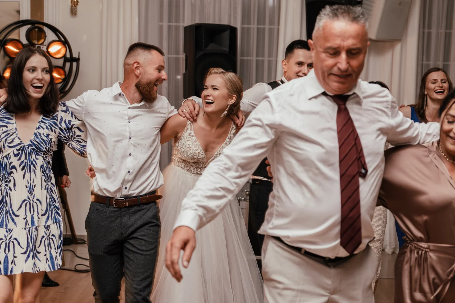 Paulina i Rafał — radosna zabawa na weselu.